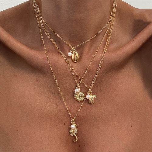 Boho Conch Pendant Necklace