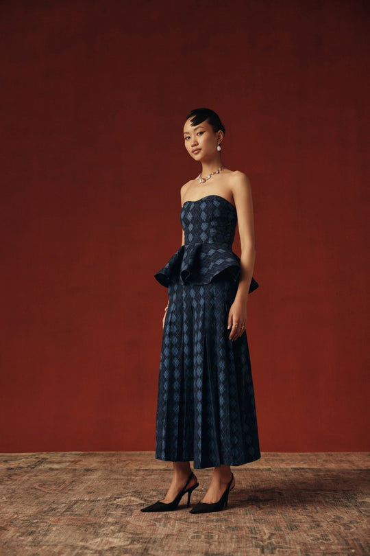 Ruffled Diamond-Patterned Set